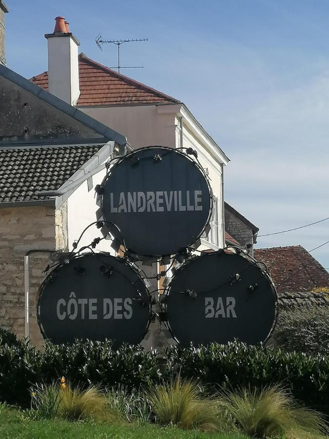 Chambre D'Hotes Esprit De Famille Landreville Exterior foto
